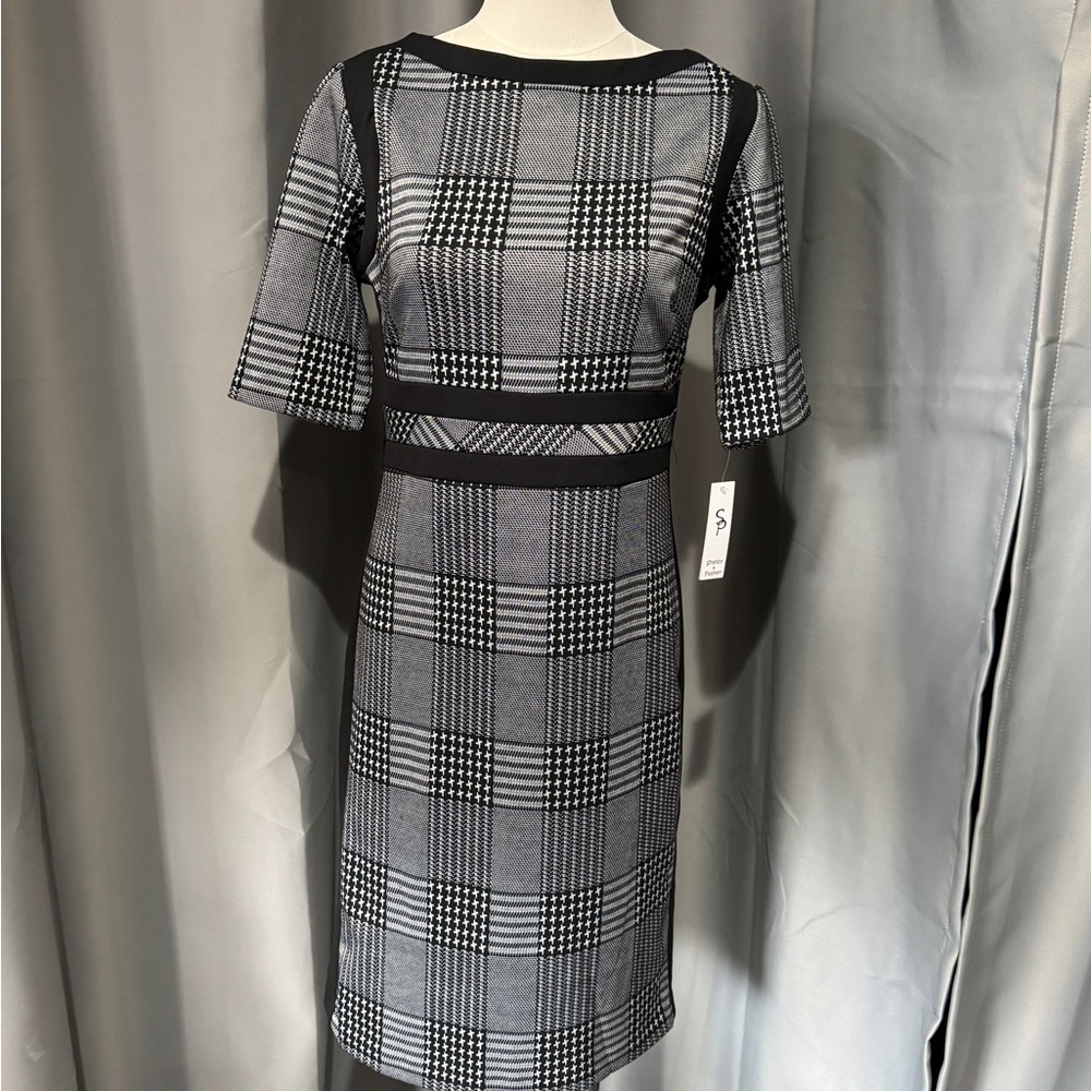 Shelby & Palmer ladies size 6 stretch dress